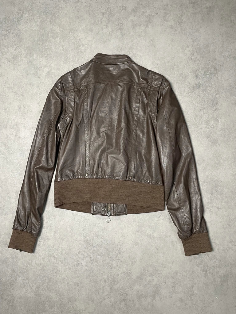 detail view, Patrizia Pepe Leather Jacket, vintage Y2K second hand piece, image 5