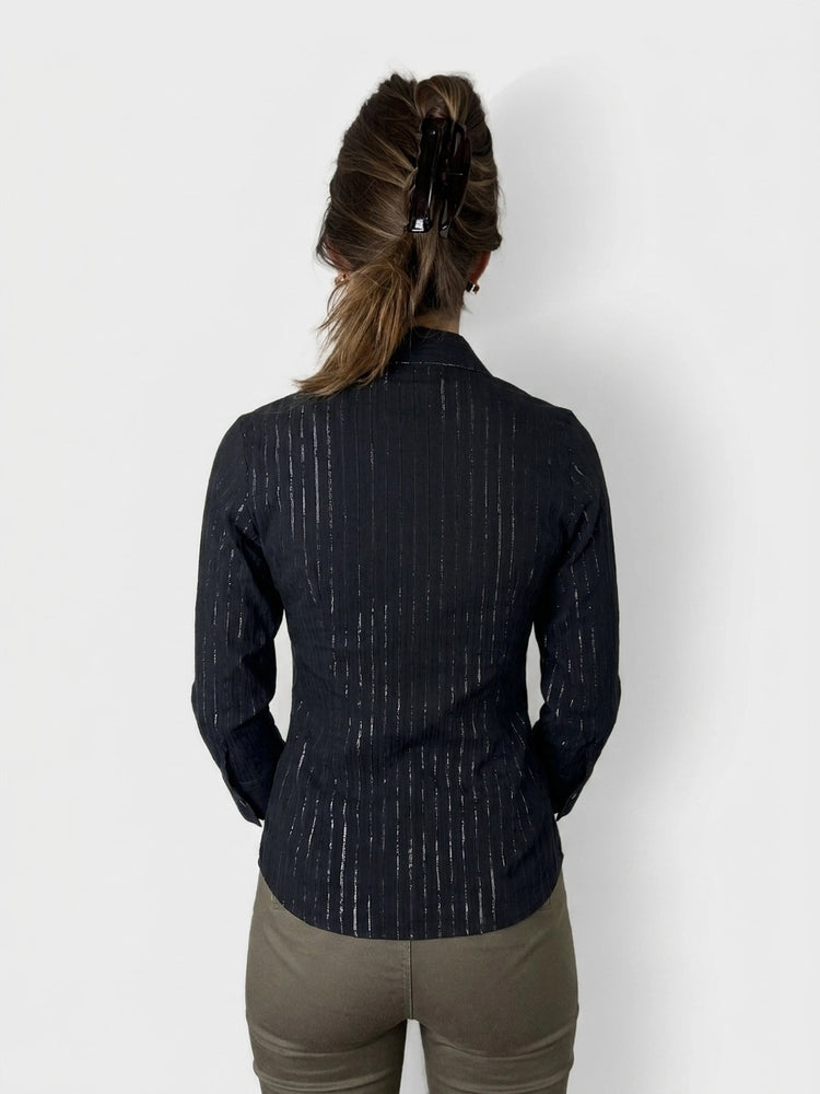 Chic Black Pinstripe Fitted Shirt for Night Out (M)