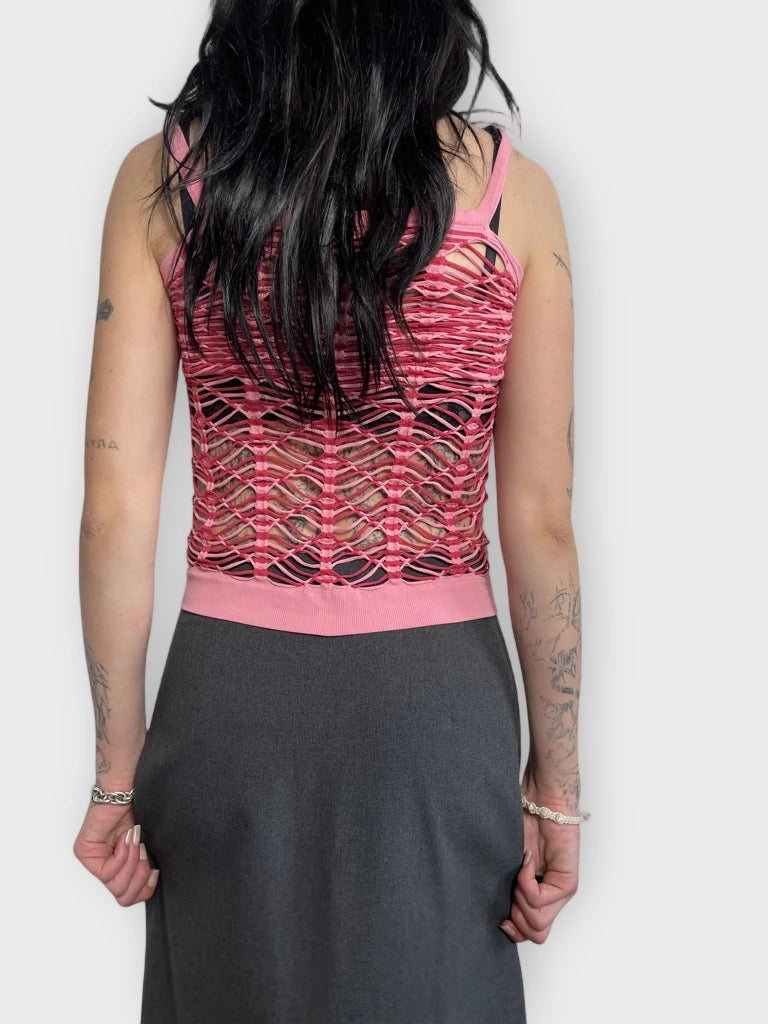back view, bubble gum pink top, vintage Y2K second hand piece