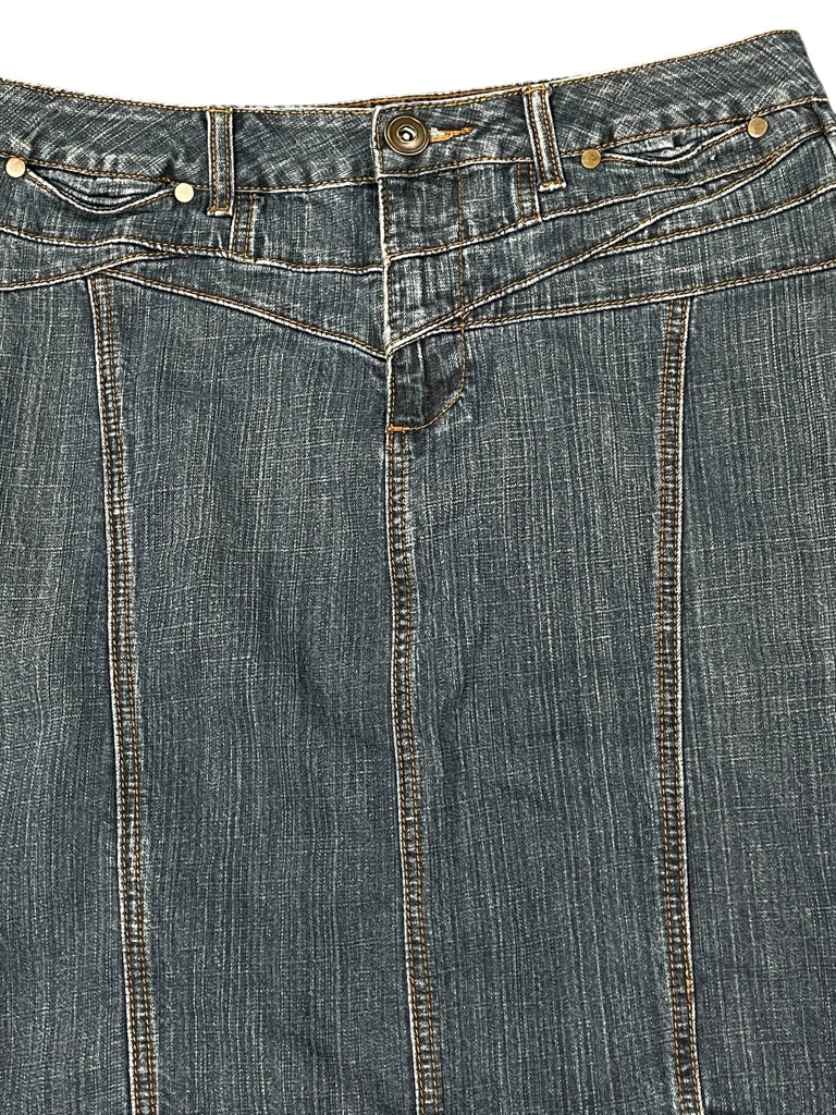 detail view, Motto Denim Skirt, vintage Y2K second hand piece, image 4