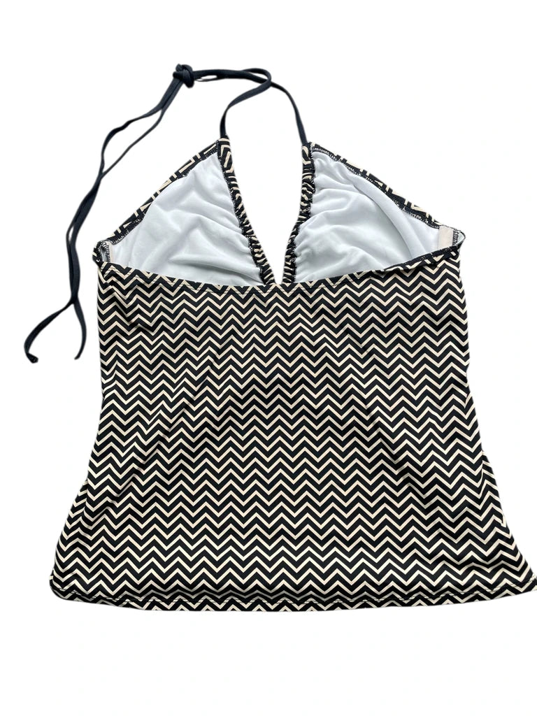 detail view, Lizz Clayborne Black White Geometric Halter Top, vintage Y2K second hand piece, image 4