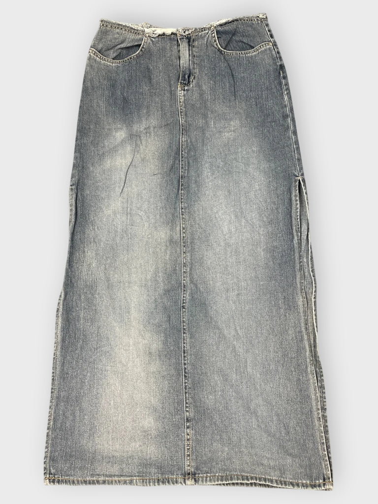 front view, Bubblegum Vintage Faded Denim Maxi Skirt, vintage Y2K second hand piece