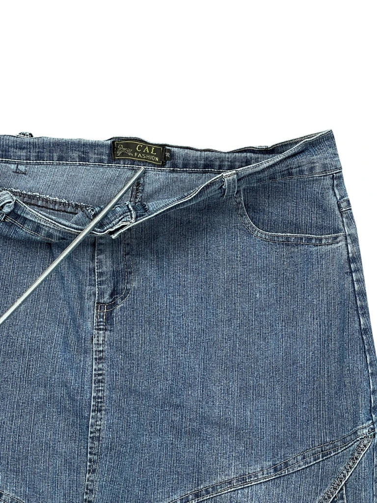 detail view, Cal Fashion Blue Denim Maxi Skirt, vintage Y2K second hand piece, image 5