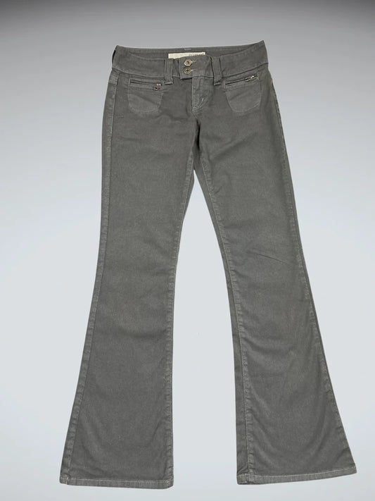 front view, Guess Grey Low-Rise Bootcut Pants, vintage Y2K second hand piece