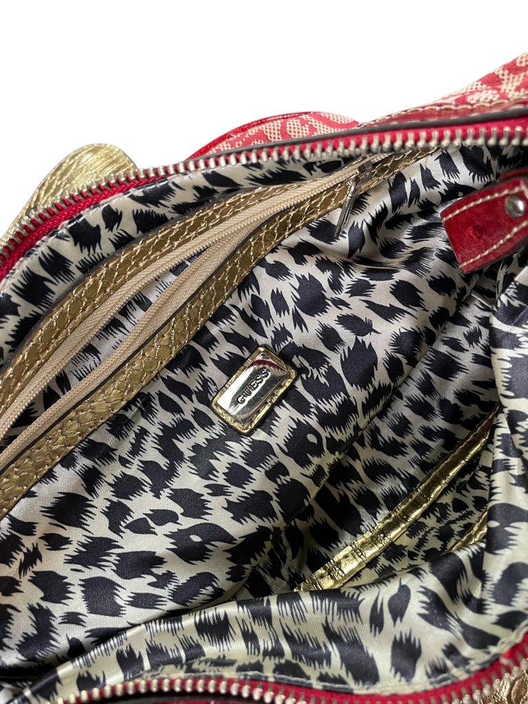 back view, Guess Red Monogram Buckle Bag (ONESIZE), vintage Y2K second hand piece