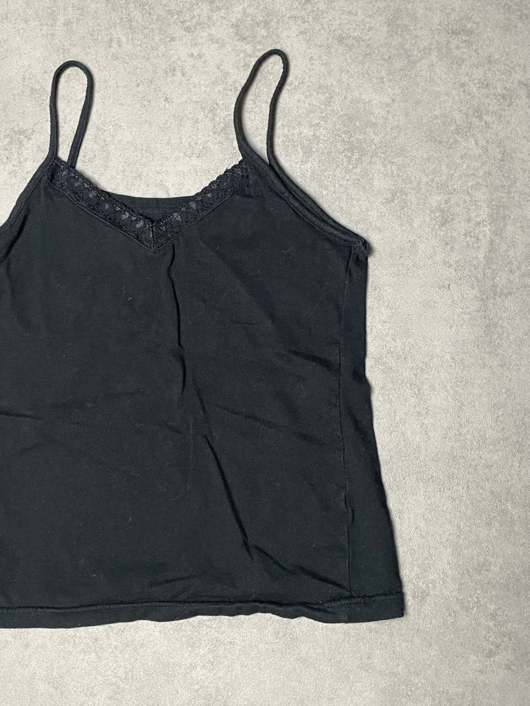 detail view, Black Tank Top, vintage Y2K second hand piece