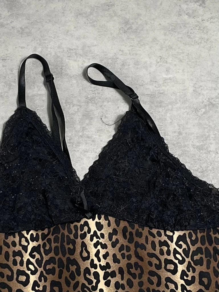 detail view, jaguar print top, vintage Y2K second hand piece, image 4