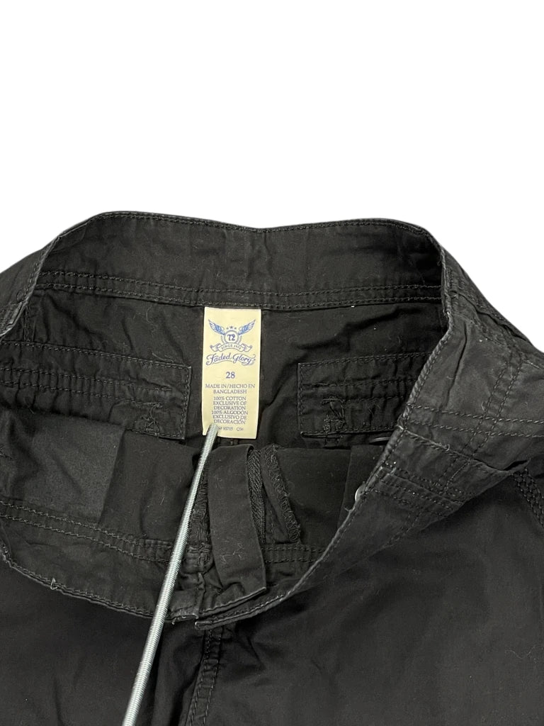 detail view, Faded Glory Black Cargo Shorts, vintage Y2K second hand piece