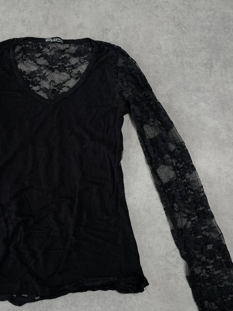 detail view, Body Central Lace Black Top, vintage Y2K second hand piece, image 4