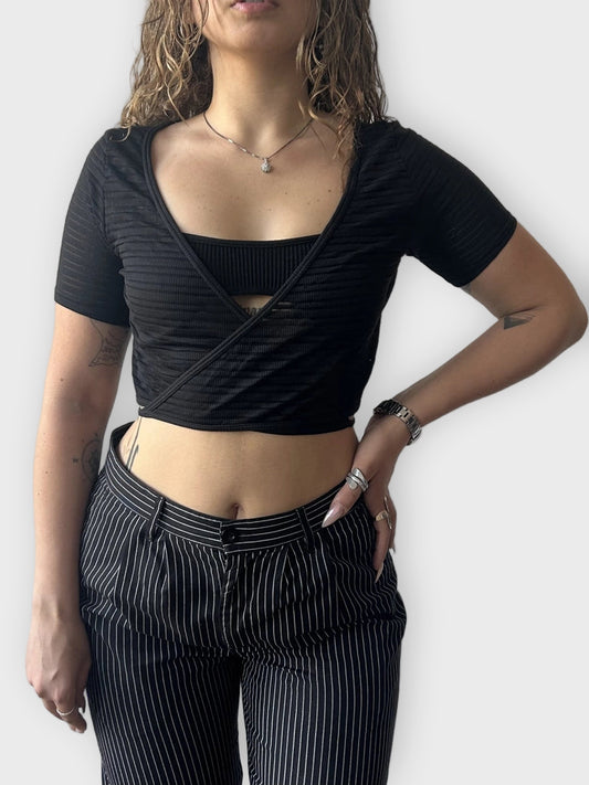 Y2K Black Ribbed Tie Front Crop Top (L)