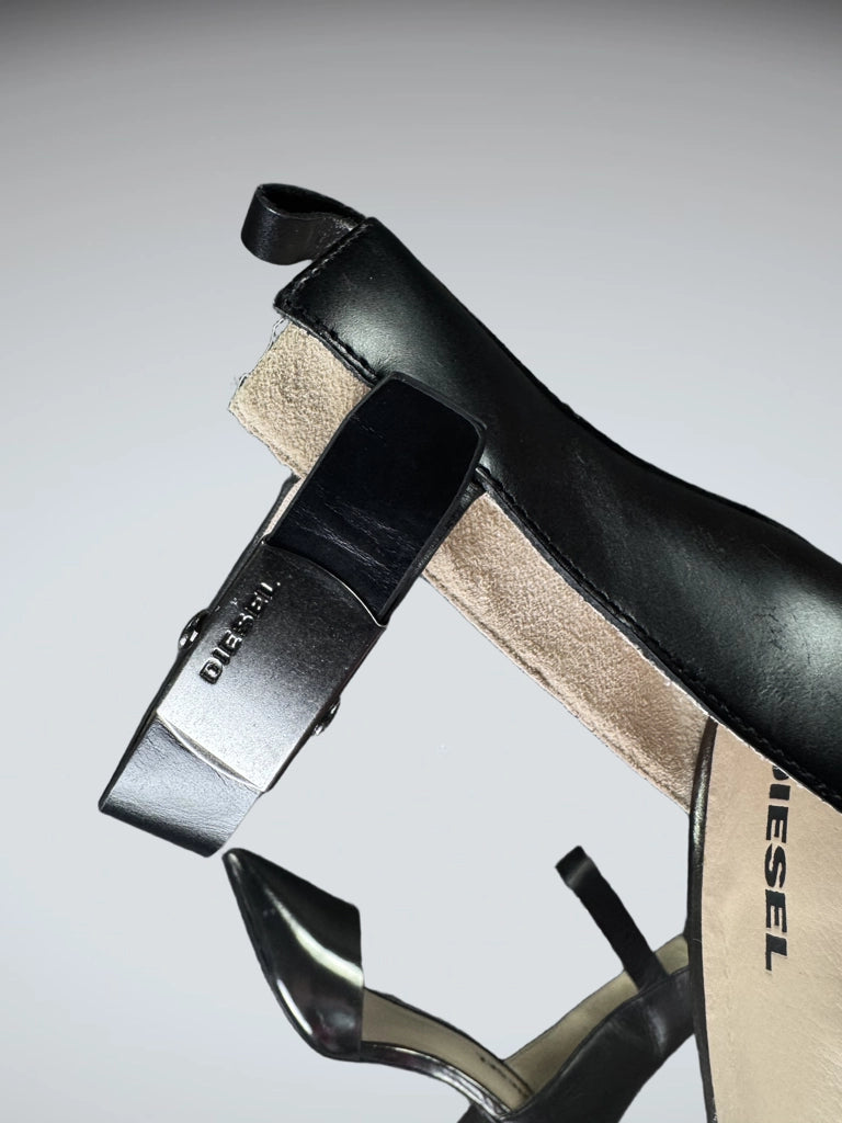 detail view, Edgy Diesel Black Kitten Heel Pumps, vintage Y2K second hand piece