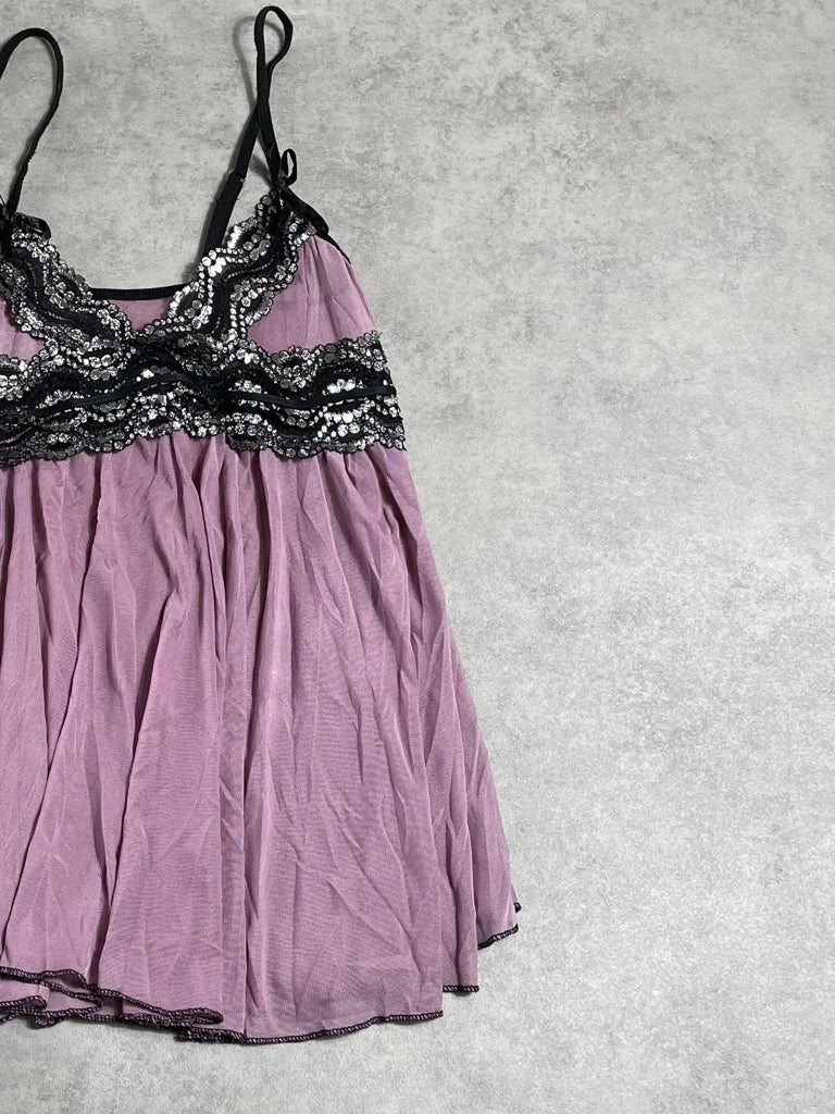 detail view, purple lingerie dreamy ibiza lace top, vintage Y2K second hand piece, image 4