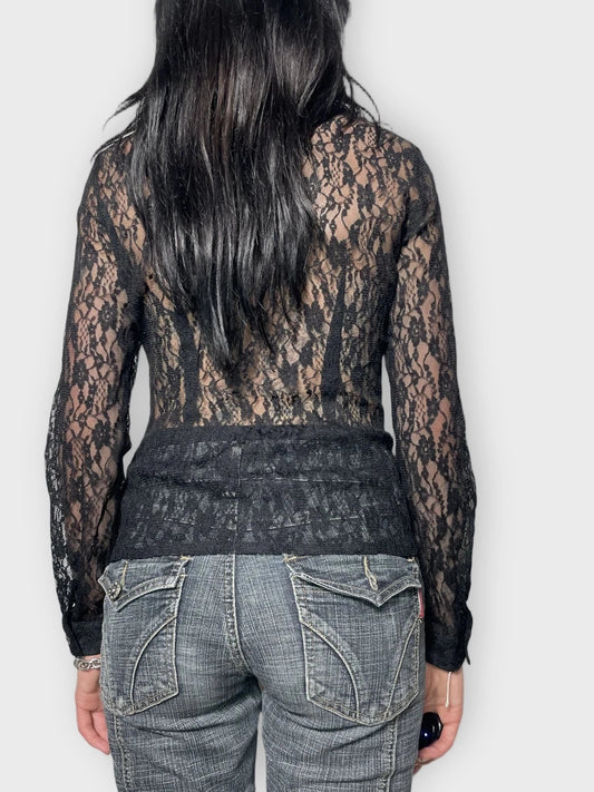 back view, Moda International Lace Shirt, vintage Y2K second hand piece