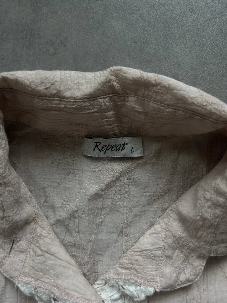 detail view, Repeat Baby Pink Button-Up, vintage Y2K second hand piece, image 5