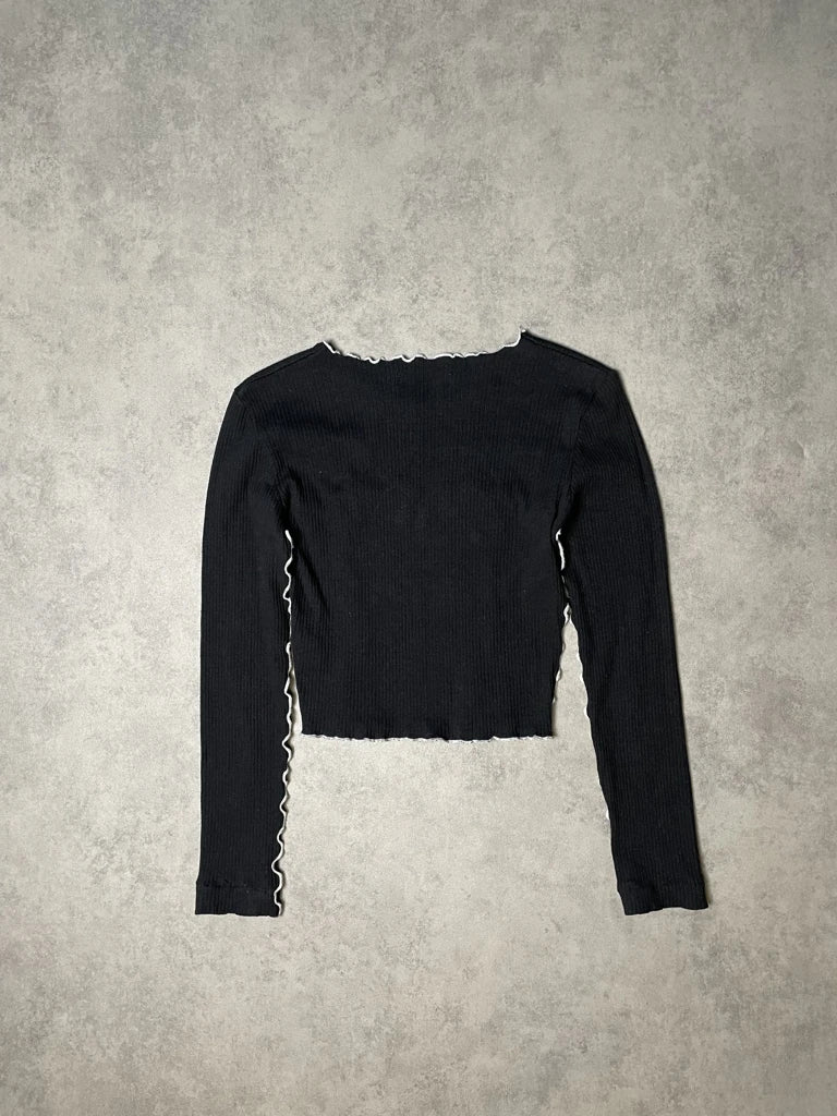 detail view, Inside Long Sleeve Crop Top, vintage Y2K second hand piece, image 5