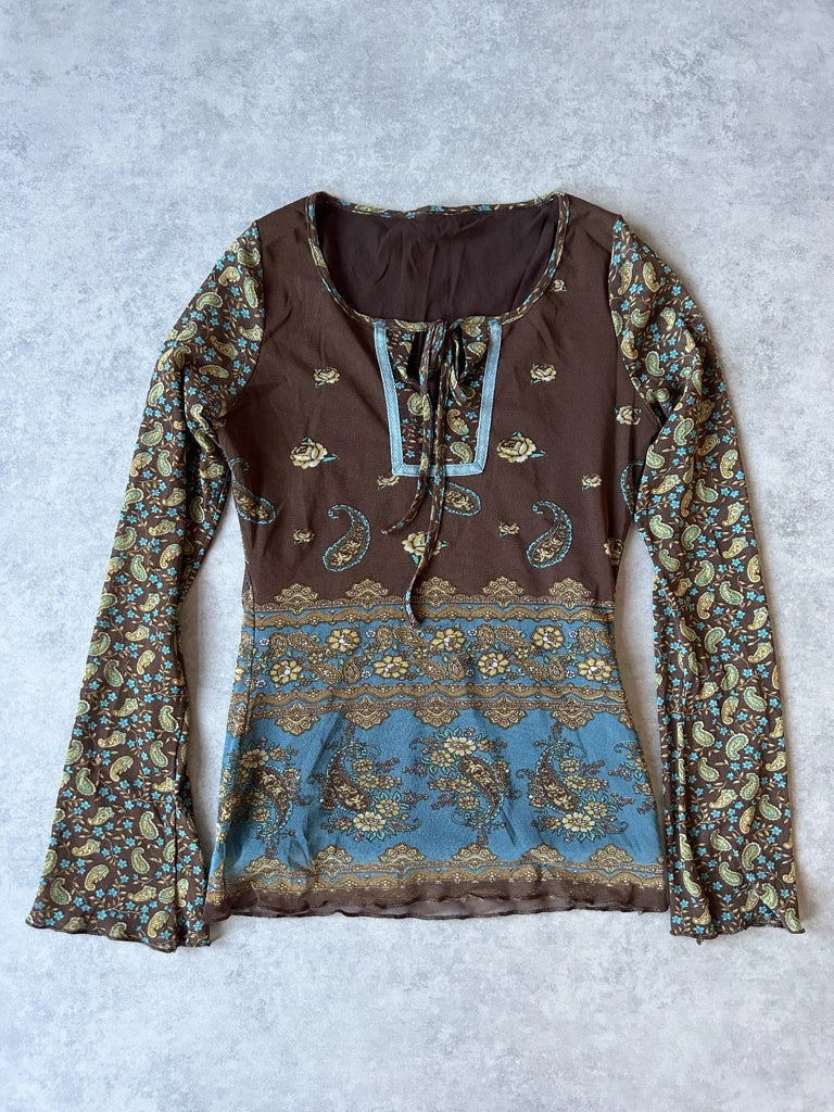 detail view, Y2K Brown Mesh Top, vintage Y2K second hand piece, image 6