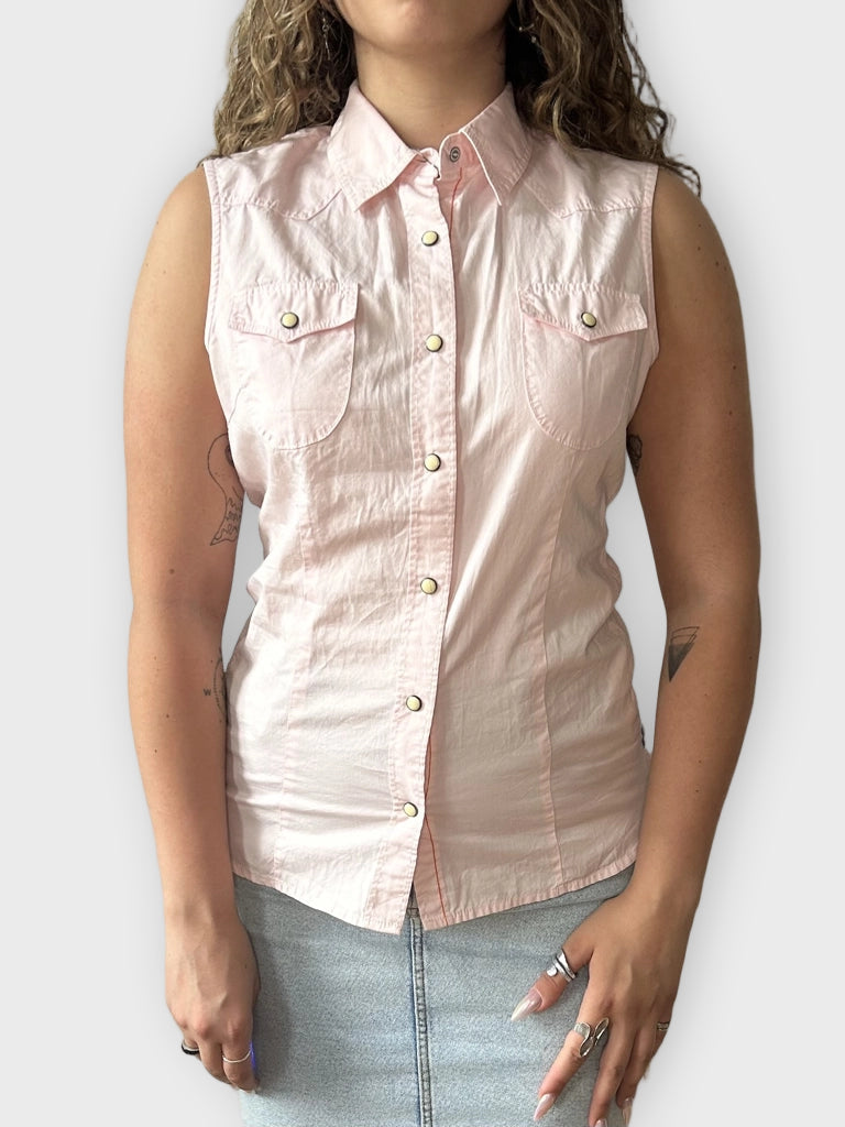 Sleeveless button up