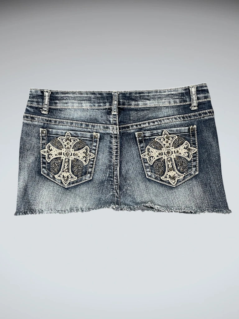 front view, Rue 21 Embroidered Back Pocket Vintage Denim Skirt, vintage Y2K second hand piece
