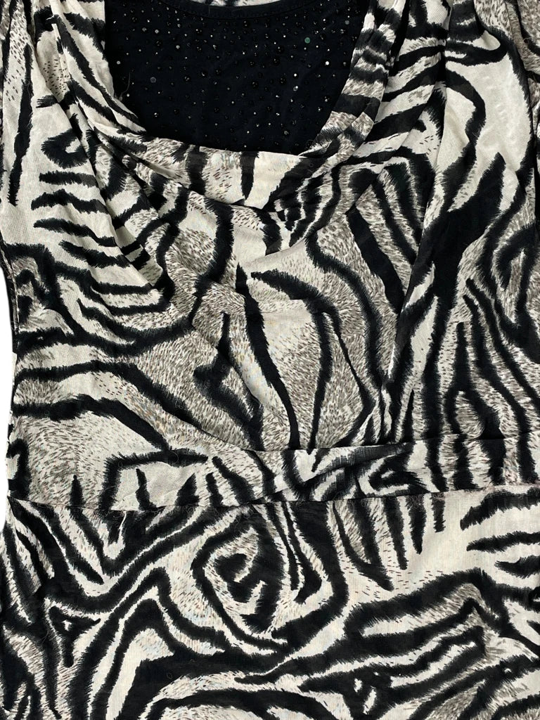 detail view, Red Coral Y2K Zebra Print Cowl-Neck Top, vintage Y2K second hand piece, image 4