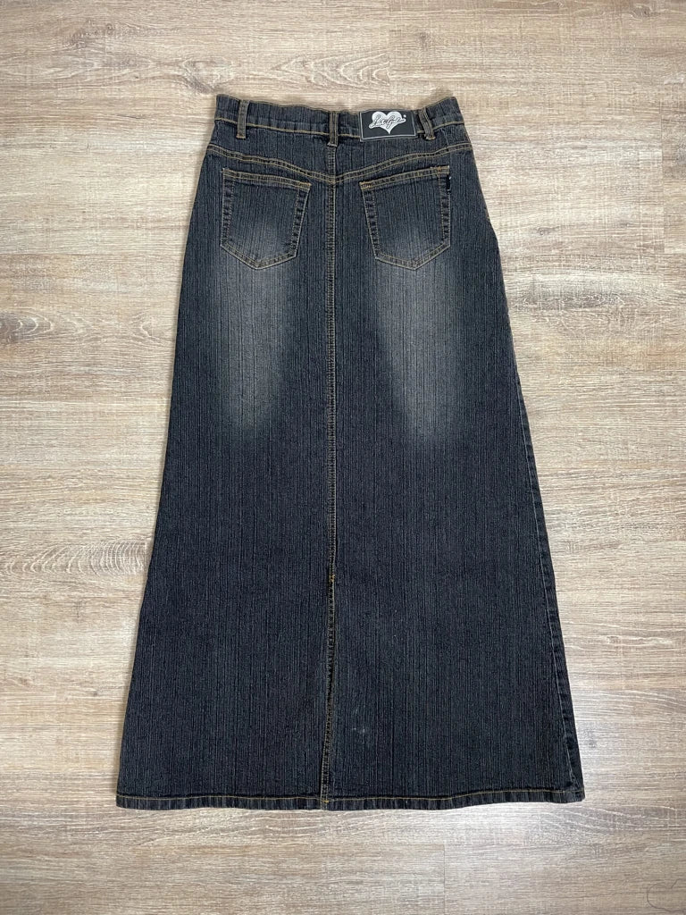 detail view, Last Girl Denim Skirt, vintage Y2K second hand piece, image 4