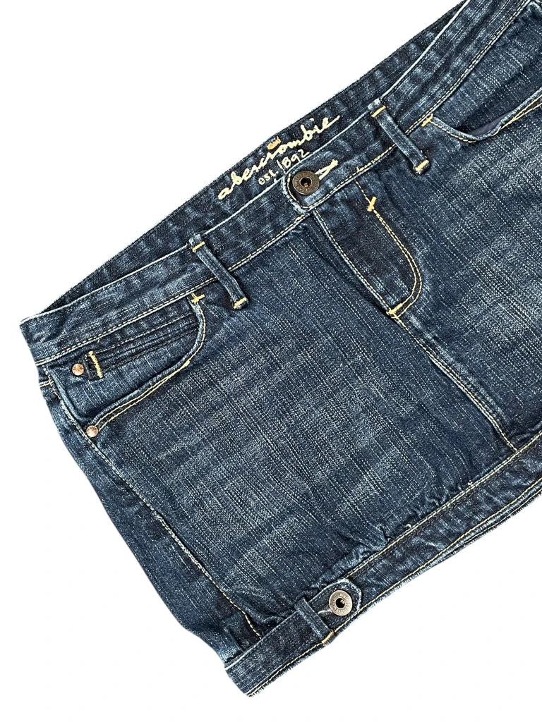 detail view, Abercrombie Dark Wash Vintage Denim Skirt, vintage Y2K second hand piece, image 4