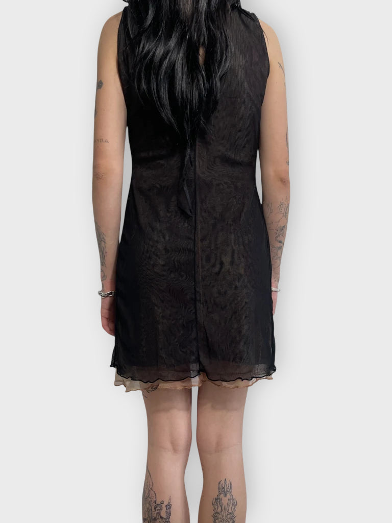 back view, black dress, vintage Y2K second hand piece