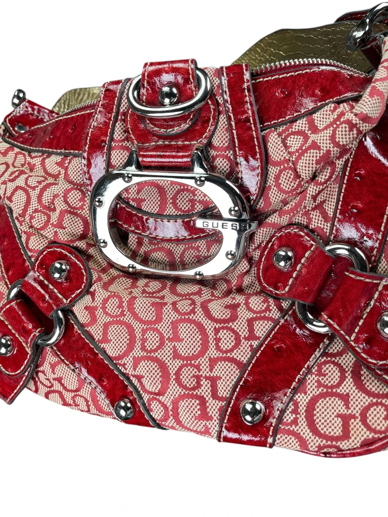 detail view, Guess Red Monogram Buckle Bag (ONESIZE), vintage Y2K second hand piece, image 4