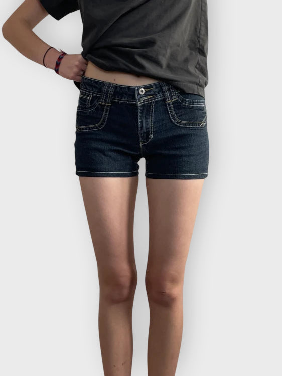 front view, Angels asphalt heat – double stitch denim shorts (XS?), vintage Y2K second hand piece