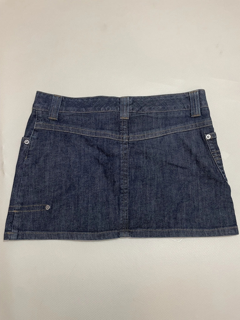 detail view, Dark Indigo Denim Mini Skirt Sisley Low Waist Essential, vintage Y2K second hand piece, image 5