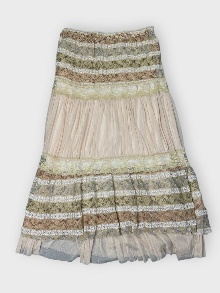 front view, Codigo Golden Lace Romance Maxi Skirt, vintage Y2K second hand piece