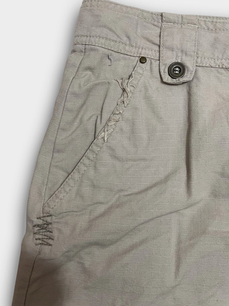 detail view, Lola Espeleta Khaki Vintage Utility Cargo Mini Skirt — Embroidered Cotton Chevrons M, vintage Y2K second hand piece, image 5