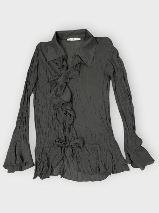 front view, HKR Collection Ruffled Tie-Front Crinkle Blouse in Black, vintage Y2K second hand piece
