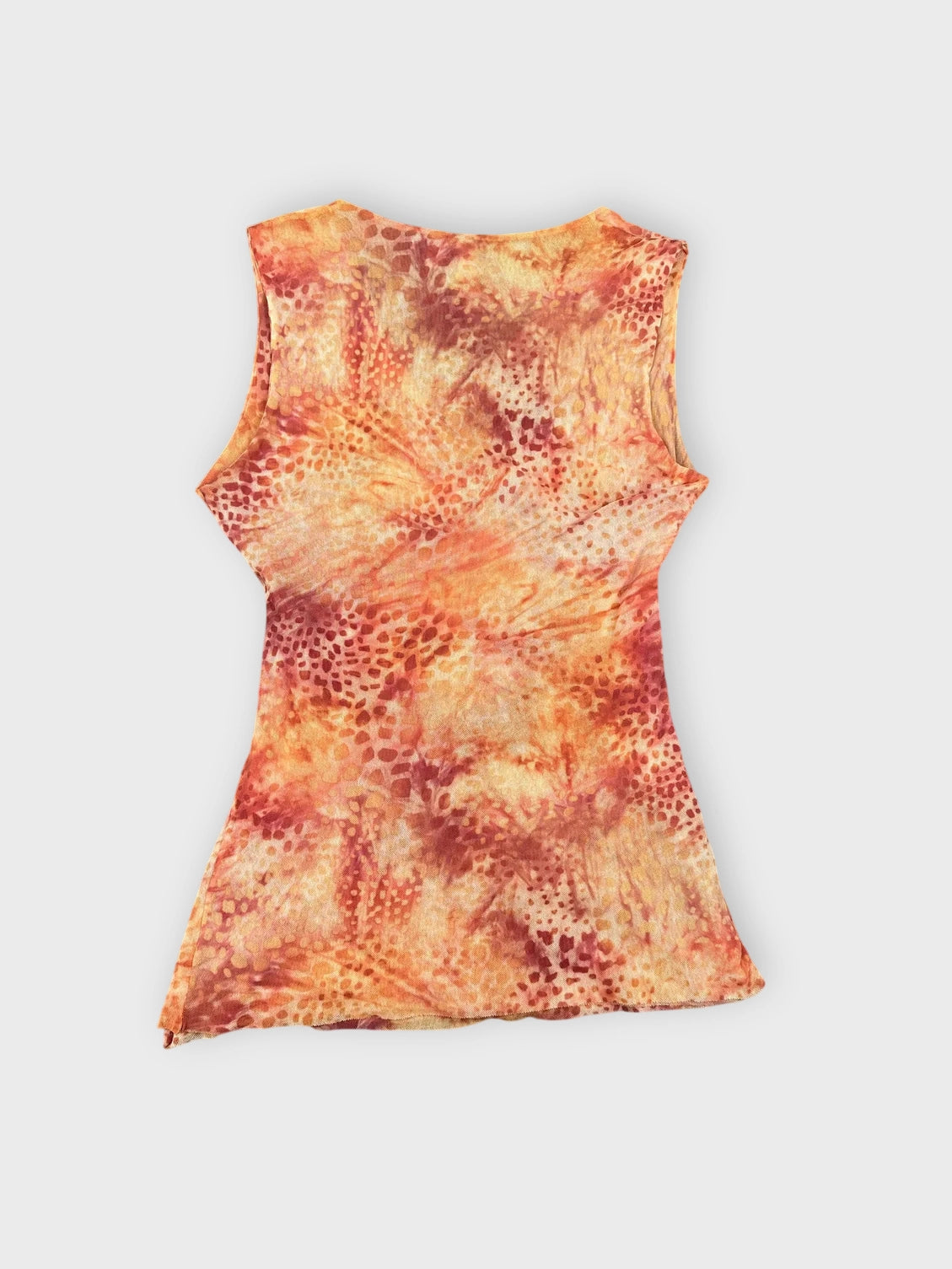 Back view of a rust tie-dye ruched top featuring a sleeveless design.