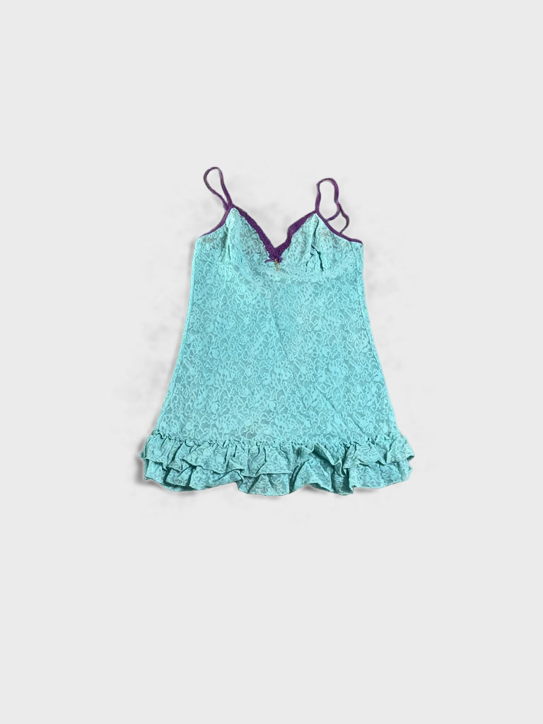 detail view, Vuctoria’s Secret turquoise lace dress, vintage Y2K second hand piece, image 4