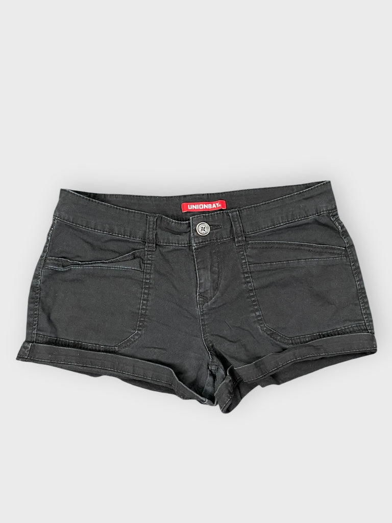 detail view, UNIONBAY Union Bay Black Rolled Hem Pocket Hotpants, vintage Y2K second hand piece