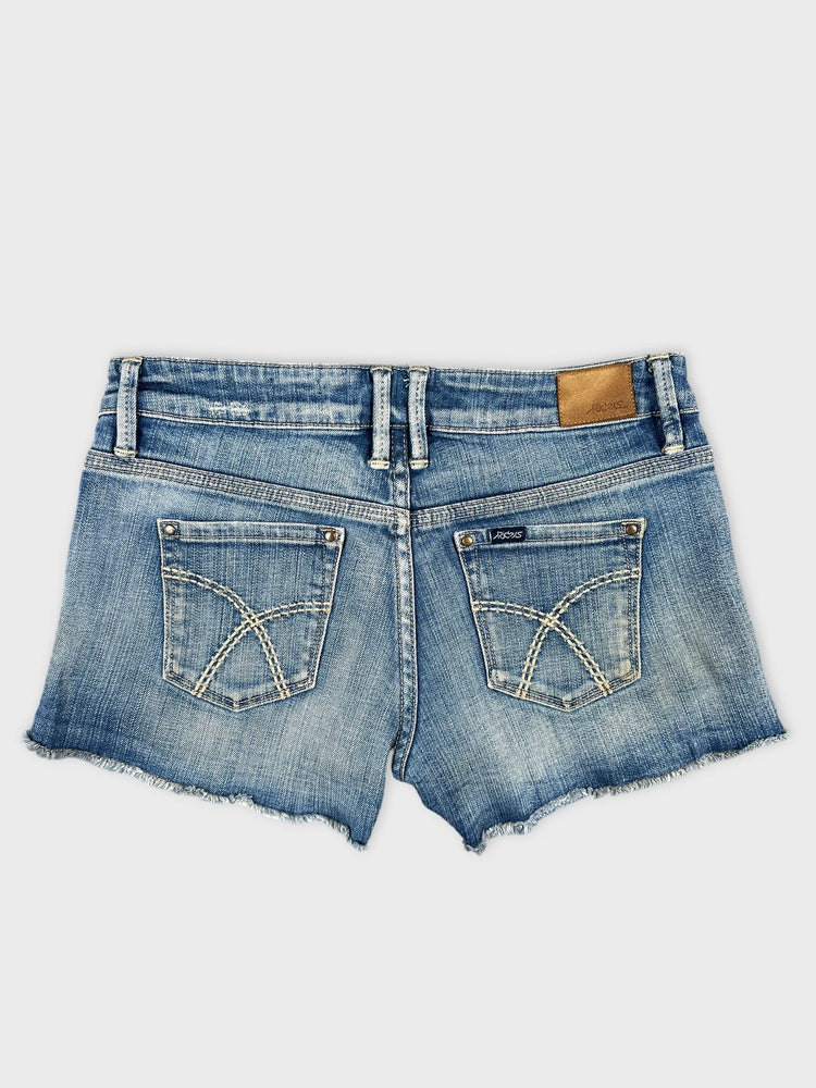 Chic Denim Shorts with Distressed Hem (W28 / M)