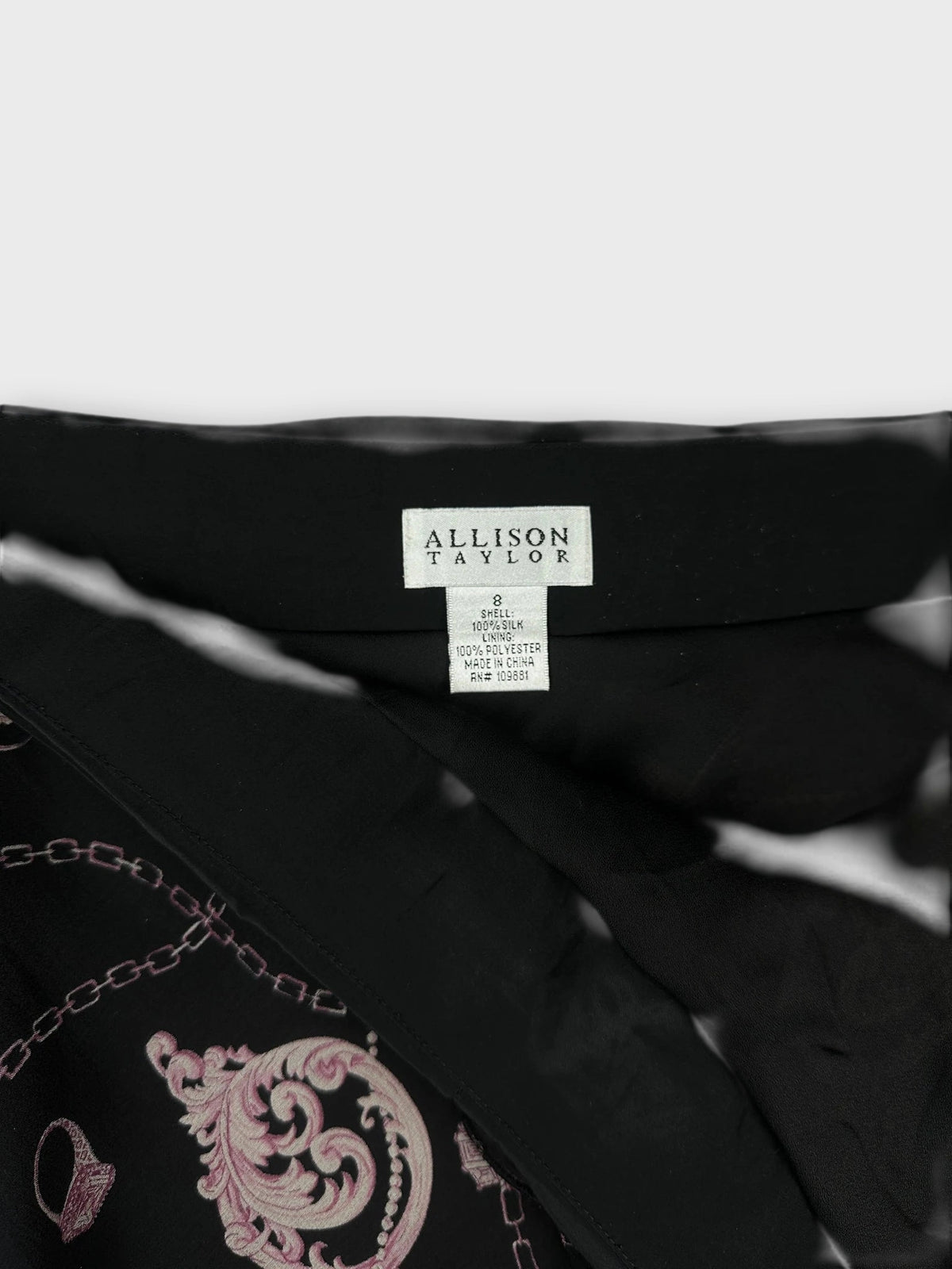 detail view, AlLLISON TAYLOR Silk Ruffled Skirt with Chain Print (W28 / M), vintage Y2K second hand piece