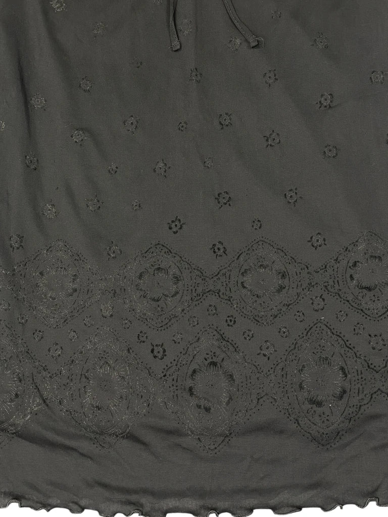 QQ Fashion Embroidered Black Skirt (S)