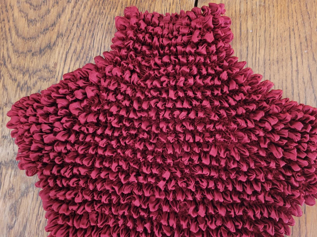Red ribbed T-shirt