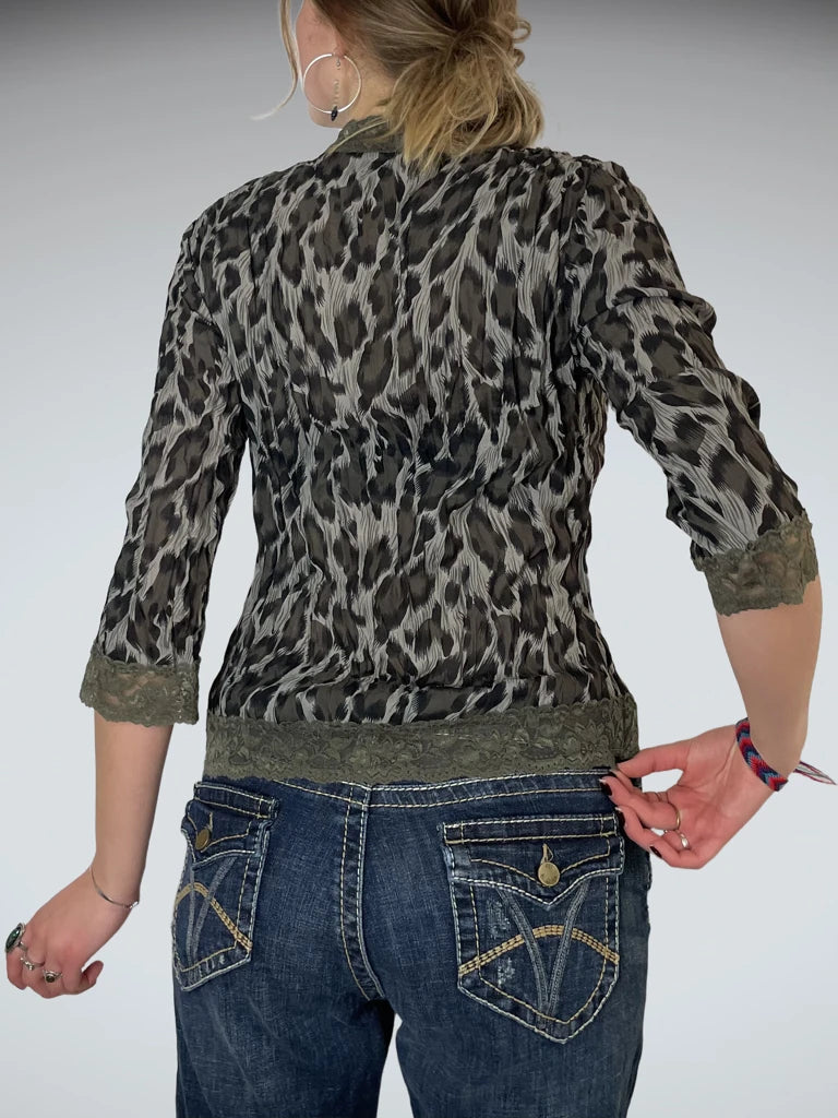 Jacket with leopard print