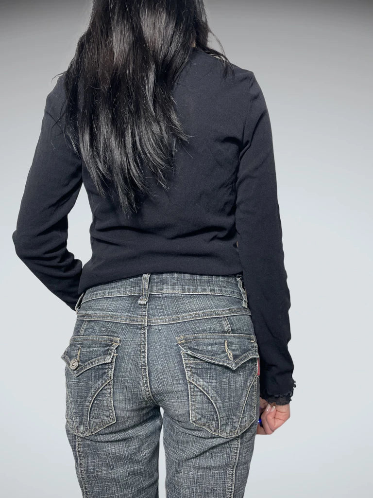 long sleeve black top