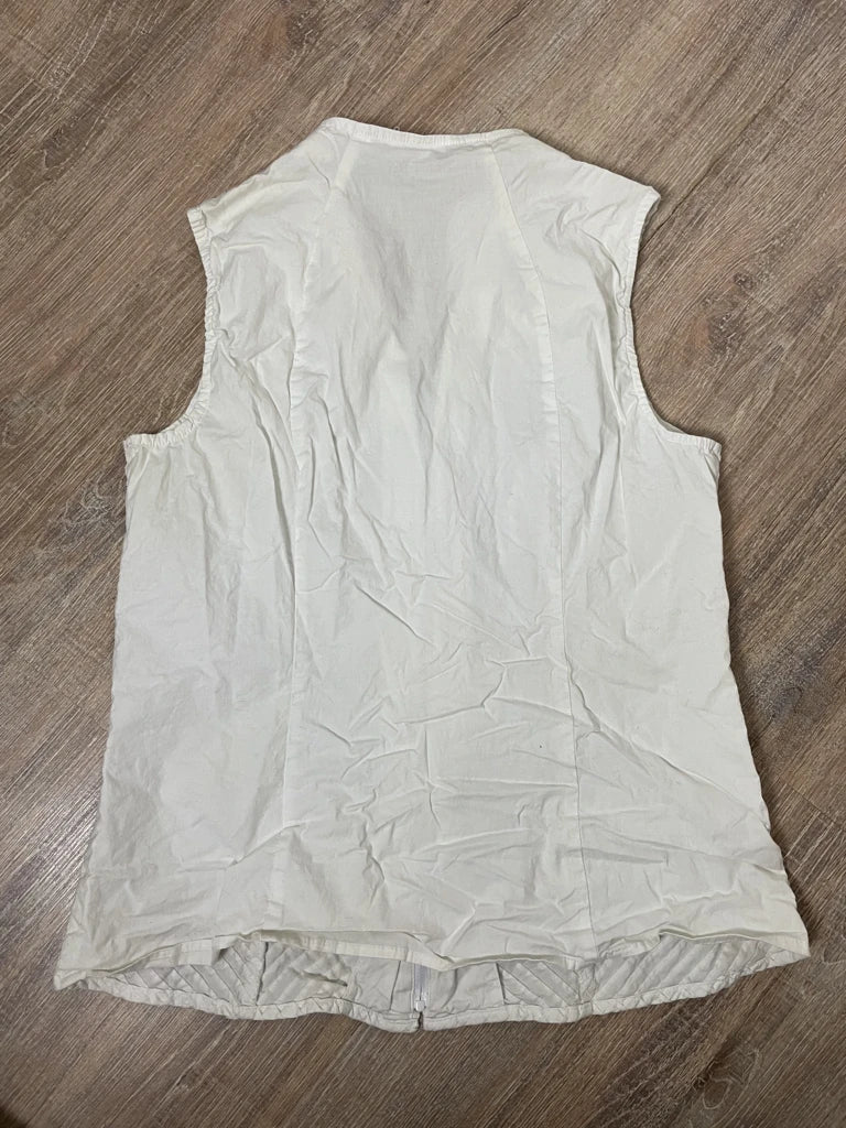 White vest