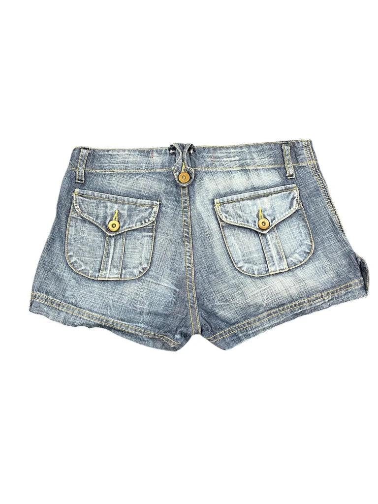 Me Lem Distressed Pocket Button Denim Shorts (S)