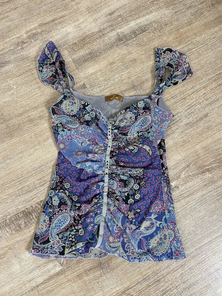 Sleeveless top