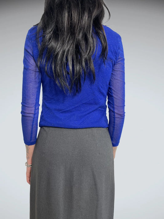 blue long sleeve top (M)