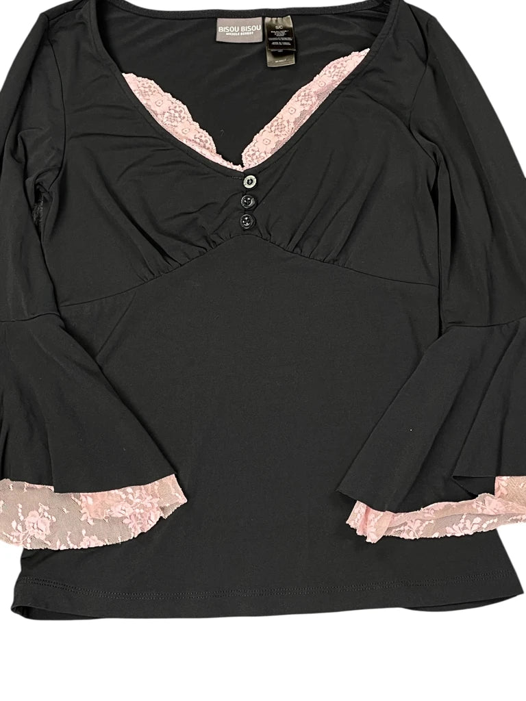 Bisou Bisou Lace Bell-Sleeve Black Top (S)