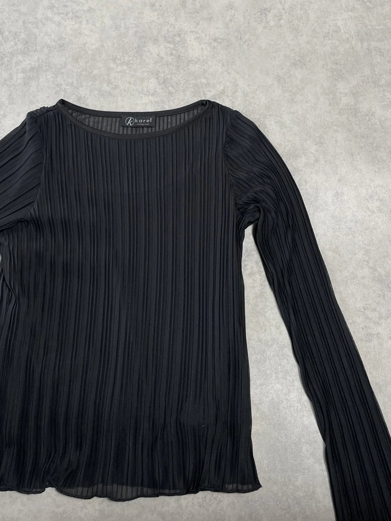 long sleeve black top