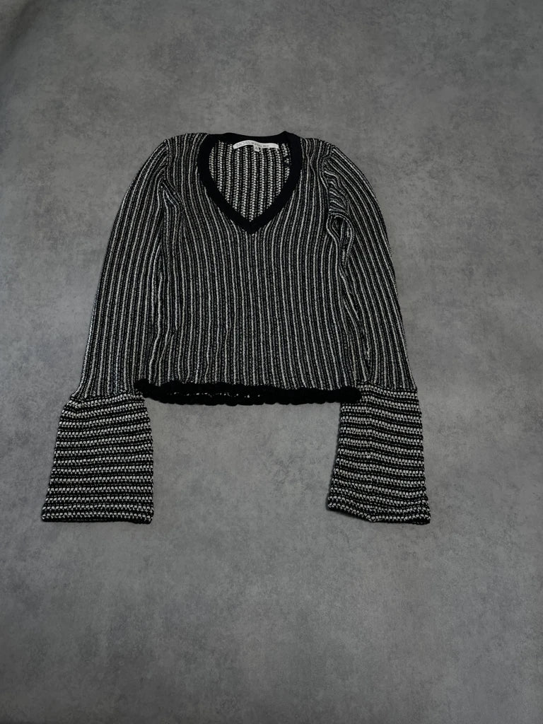 pretty black and white jumper