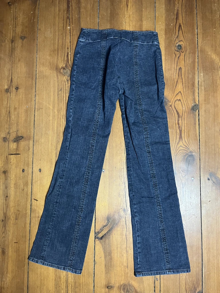 Blue Jeans with Zipper Detail