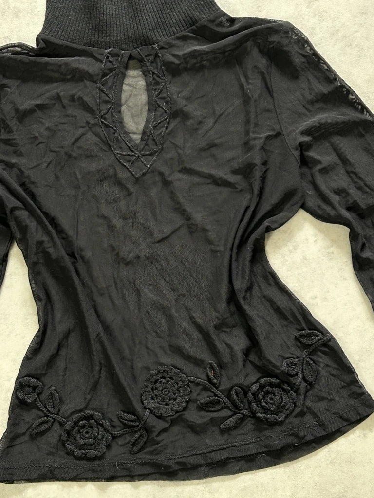 2000s mesh top longsleeve